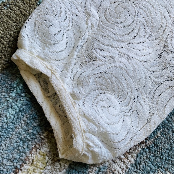 DELETTA Anthropology Beautiful blouse lace knit with stretch - Picture 4 of 7